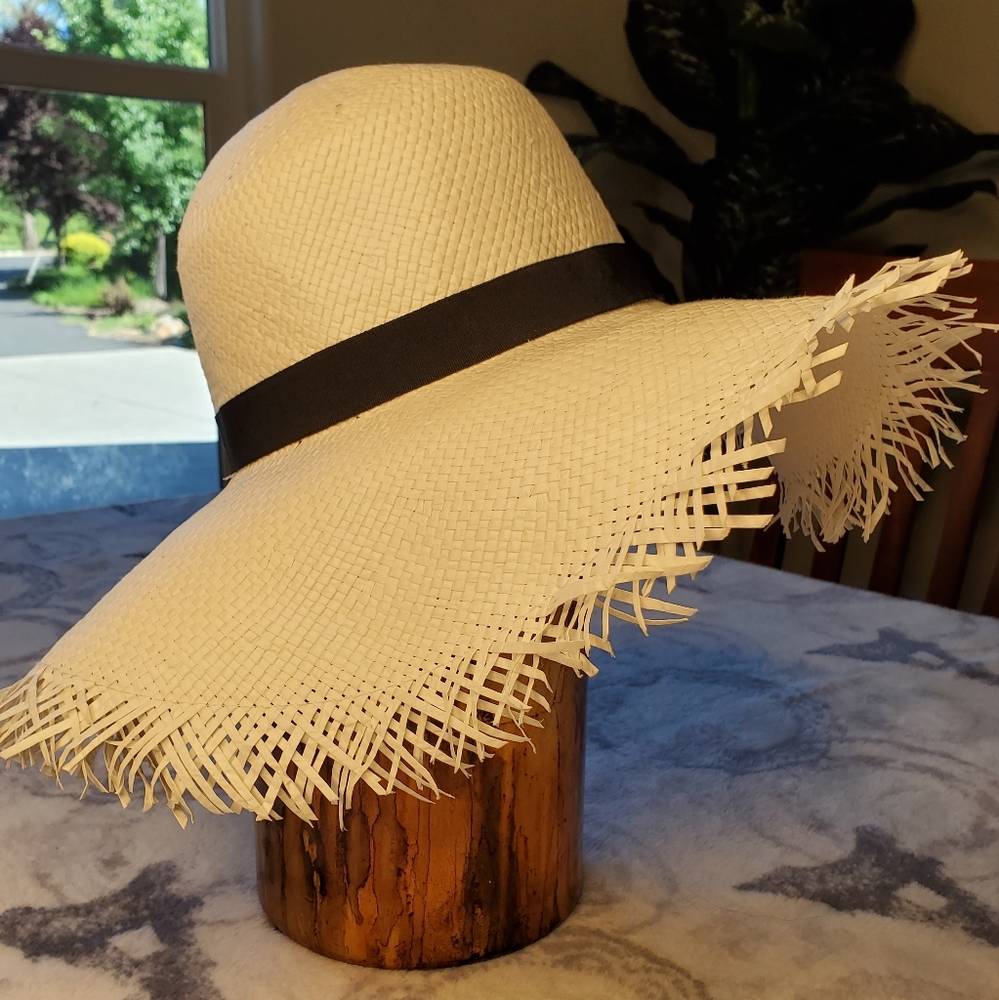NWOT White Woven Summer Hat - white - Picture 9 of 9